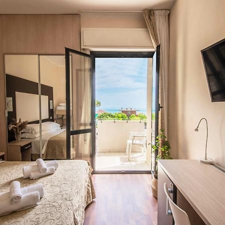 Hotel Baby B&B Milano Marittima Extérieur photo
