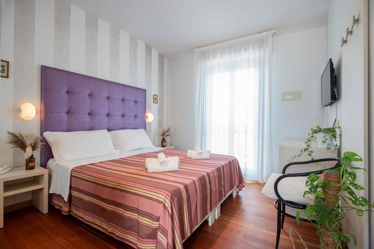 Hotel Baby B&B Milano Marittima Extérieur photo