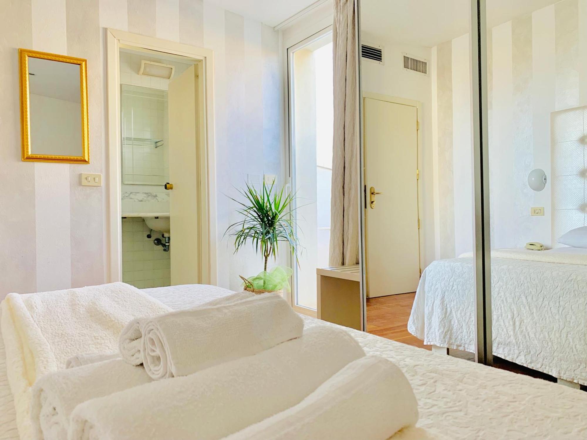 Hotel Baby B&B Milano Marittima Extérieur photo