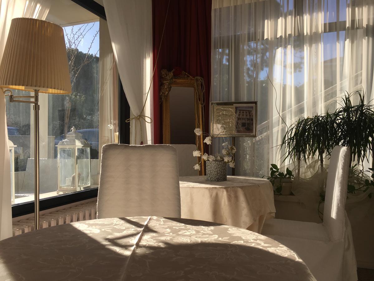 Hotel Baby B&B Milano Marittima Extérieur photo